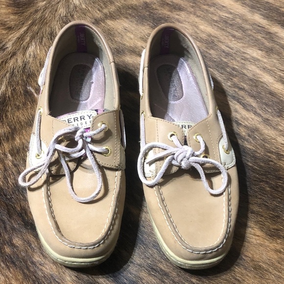 Sperry woman’s leather slip on in size 8 - Picture 1 of 5